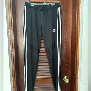 Adidas’s Joggers Perfect Condition